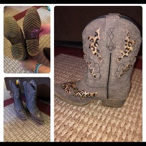 Excellent Condition - Laredo Girls Cowboy Boots